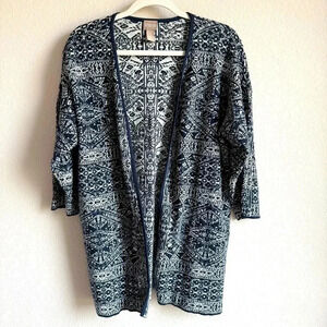 CHICO'S Women’s Navy White Patterned Open Batwing Sleeve Cardigan Sweater Size M
